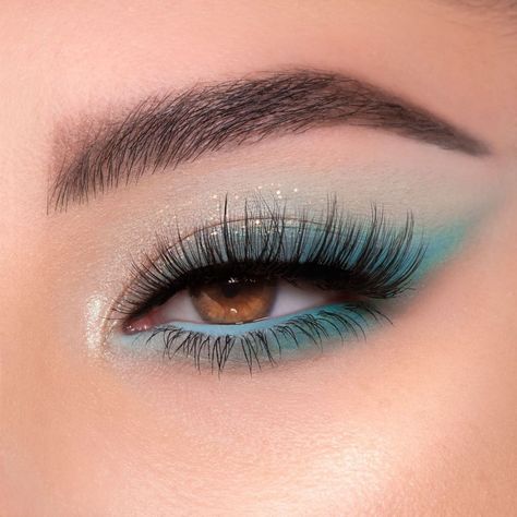 32.6 mil Me gusta, 441 comentarios - ColourPop Cosmetics (@colourpopcosmetics) en Instagram: "a macro eye QUEEN ✨ always in love with her looks! - Wearing: Bae Faux Lashes + Zulu and Teaspoon…" Mint Eyeshadow, Mint Makeup, Mint Palette, Pastel Eyeshadow, Mint To Be, Faux Lashes, Colourpop Cosmetics, Green Eyeshadow, Pastel Mint