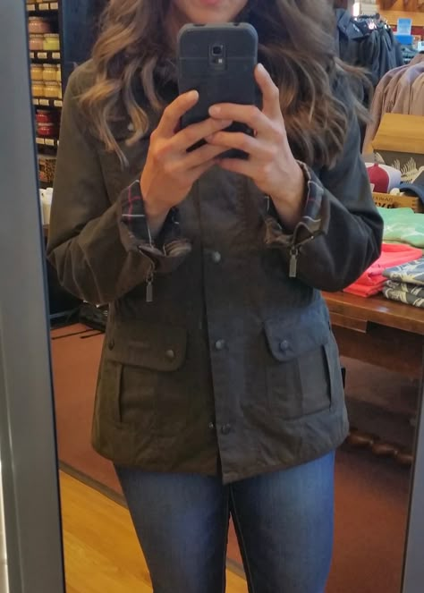 Barbour Winter Defense Jacket, Womens Barbour Jacket Outfit, Women’s Barbour Jacket Outfit, Womens Barbour Jacket, Barbour Beadnell Jacket Women, Barbour Outfit Woman, Olive Vest Outfit, Barbour Jacket Women Outfit, Barbour Jacket Outfit