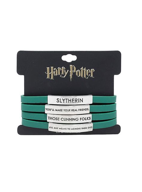 Slytherin Cosplay, Cunning Folk, Slytherin Fashion, Stile Harry Potter, Hogwarts Acceptance Letter, Style List, Harry Potter Slytherin, Slytherin Pride, Harry Potter Jewelry