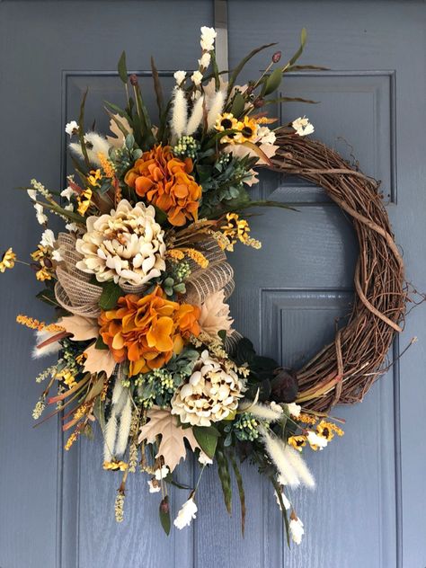 Fall Hydrangea Wreath, Fall Hydrangea, Fall Decor Wreaths, Fall Grapevine Wreaths, Door Wreaths Diy, Fall Thanksgiving Decor, Wreaths Diy, Seasonal Wreaths, Autumn Wreaths