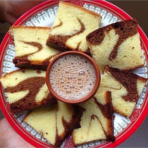 Good Morning Chai, Morning Chai, Morning Snacks, Indian Fast Food, Variety Food, Chai Recipe, Tea Ideas, Food Gallery, Delicacy Food