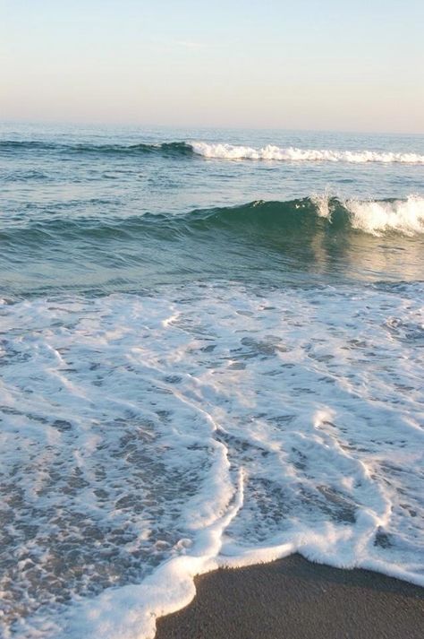 La mer No Wave, North Carolina Beaches, Kure Beach, Carolina Beach, Sea And Ocean, Beach Aesthetic, Ocean Beach, Ocean Waves, Ocean View