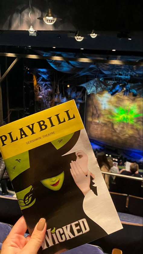 Annie Musical, Musical Aesthetic, Play Wallpaper, Broadway Wicked, Musical Wallpaper, New York Broadway, Broadway Nyc, Broadway Show, Wicked Musical