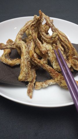 Chitterlings Recipe Soul Food, Pig Ears Recipe, Chitterlings Recipe, Chinese Pork Recipes, Offal Recipes, Pig Ears, Southern Recipes Soul Food, See World, Meat Dinners