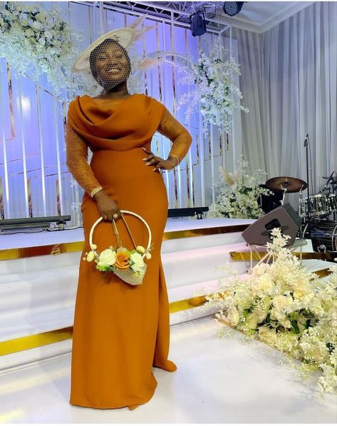 Chiefbridemaids Styles, Chief Bridesmaid Styles 2023, Chief Bridesmaid Styles, Chief Bridesmaid Dresses Nigerian, Braidsmaid Dress, Bridal Train, African Bridesmaids, Latest Bridesmaid Dresses, Backless Bridesmaid Dress