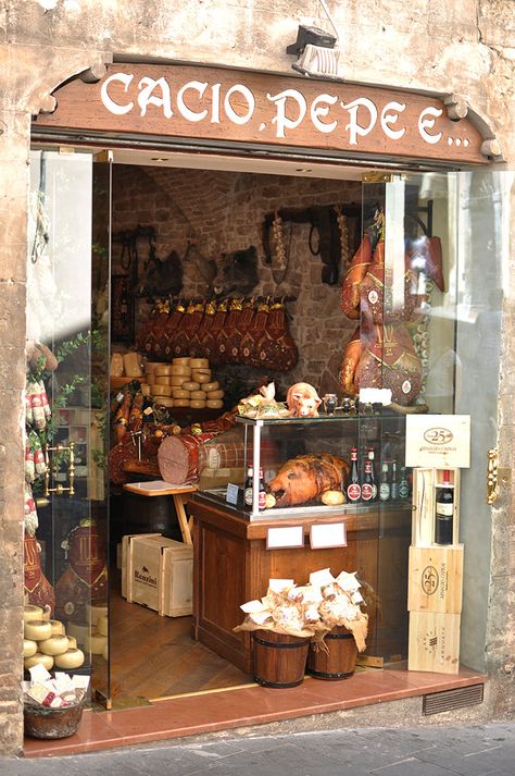 grocery store "Cacio, Pepe e....", Assisi, Italy Assisi Italy, Italy Tours, Shop Fronts, Germany And Italy, Shop Front, Italy Vacation, Store Front, Shop Display, Umbria