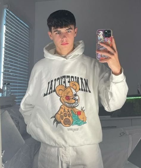 Rory Keaner, Kyle Thomas, Tiktok Lifestyle, Mean Girls Outfits, Tiktok Star, Colby Brock, Girls Outfits, Megan Fox, Mean Girls