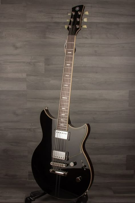 Yamaha RSS20 Revstar - Black Yamaha Revstar, Sg Guitar, Yamaha Guitar, Esp Guitars, Electric Guitar Design, Custom Electric Guitars, Bass Ukulele, Guitar Obsession, Best Guitar