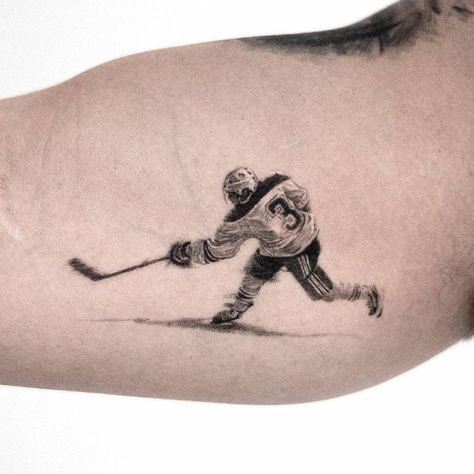 Hockey Tattoo Ideas, Hockey Tattoo For Women, Ice Hockey Tattoo, Hockey Tattoos, Hockey Tattoo, Canada Tattoo, Hockey Nets, Baseball Tattoos, Tattoo Homme