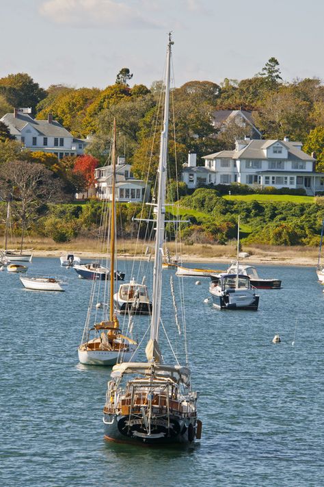 Marthas Vineyard Things To Do, Marthas Vineyard Aesthetic, Marthas Vinyard, Marthas Vineyard Vacation, Vineyard Vacation, New England Aesthetic, Sailing Gear, Open Ocean, Coastal Life