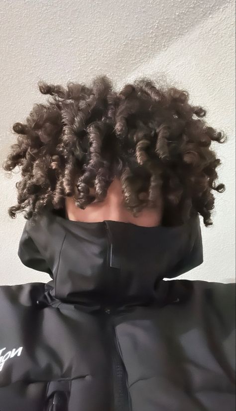 Puerto Rican Curly Hair, Kidcore Wallpaper, Really Curly Hair, Cute Dreads, Men Haircut Curly Hair, Afro Curls, Light Skin Men, Funny Reaction, Boys With Curly Hair