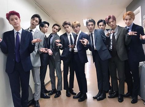 #nct127 #nct #regular #johnny #haechan #taeyung #yuta #mark #jungwoo #taeil #winwin Regular Huh, Lee Taeyong, Nct Taeyong, Jaehyun Nct, Mark Lee, Ji Sung, Group Photos, Nct 127, Nct Dream