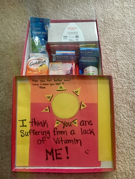 Sick kit I made for my boyfriend! Favorite snacks, soup, day/night meds, tissues, hand sanitizer and chapstick! Sending it to him this week ☺️ Get Better Soon Gifts For Him, Sick Kit For Boyfriend, Gift For Sick Boyfriend, Sick Gift Basket For Him, Sick Care Package For Boyfriend, Sick Basket For Boyfriend, Sick Basket, Cheer Up Basket, Sick Boyfriend