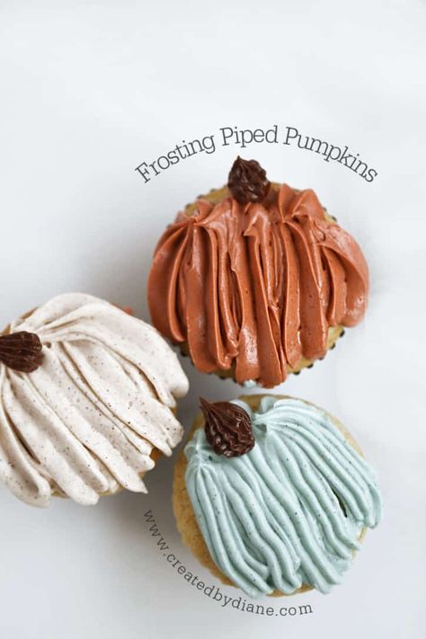 Frosted Piped Pumpkins www.createdbydiane.com Cupcakes Cinnamon, Frosted Cupcakes, Fall Dining Table, Cinnamon Cream Cheese, Fall Cupcakes, Autumn Dining, Esthetician Room, Fall Cakes, Cinnamon Cream Cheese Frosting