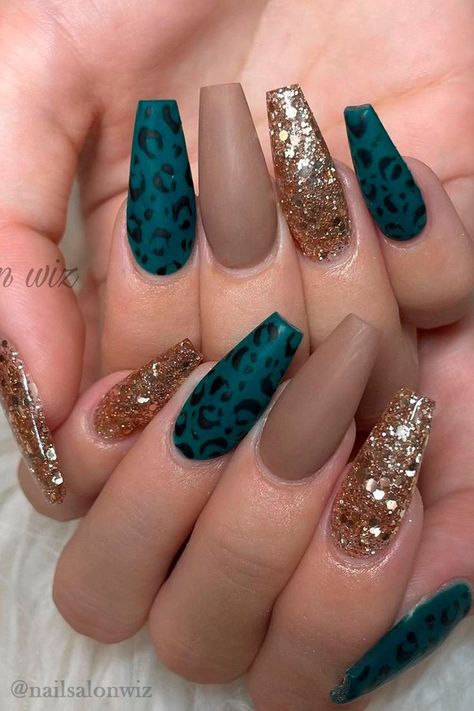 Leopard teal, nude, and gold glitter coffin fall nails Check more at https://mangadexx.com/leopard-teal-nude-and-gold-glitter-coffin-fall-nails/ Leopard Nail Designs, Print Nail Art, Cheetah Nail Designs, Animal Print Nails Art, Teal Nails, Sunflower Nails, Cheetah Nails, Leopard Print Nails, Dope Nail Designs