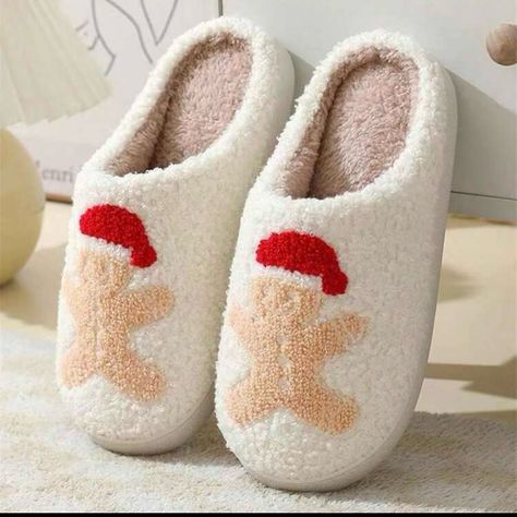 Cream Sherpa Like Slippers Size 38/39 Us 7/8 Nwt Target Christmas Slippers, Matching Chirstmas Slippers, Cozy Christmas Slippers, Christmas Gift Slippers, Chistmas Shoes, Gingerbread Man Slippers, Holiday Slippers, Christmas Slippers, Cute Slippers