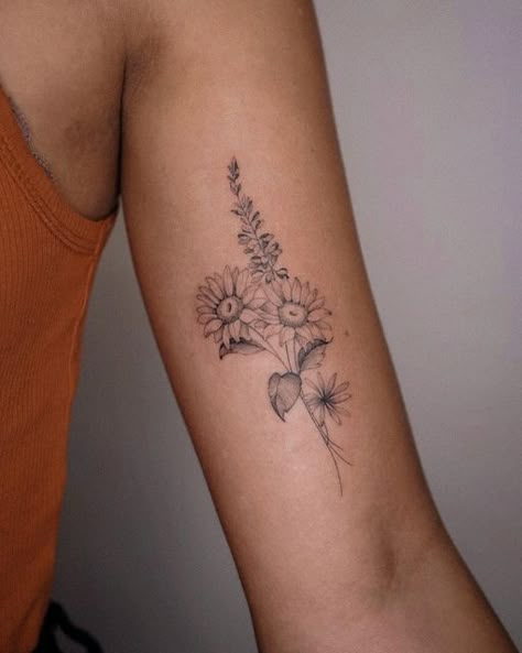 Sunflower And Cosmos Tattoo, Tattoo Ideas Female Neck For Women, Bouquet Of Sunflowers Tattoo, Sunflower Minimalist Tattoo, Best Friend Flower Tattoos, Sunflower Ankle Tattoo, Fineline Sunflower Tattoo, Feminine Flower Tattoos, Dainty Sunflower Tattoo