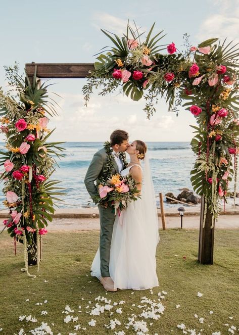 Tropical Wedding Flowers Ceremony Arch, Hawaii Outdoor Wedding Reception, Tropical Wedding Arch Flowers, Tropical Wedding Arch Ideas, Tropical Wedding Ceremony Decor, Tropical Chuppah, Tropical Wedding Colors, Vibrant Tropical Wedding, Tropical Wedding Arch