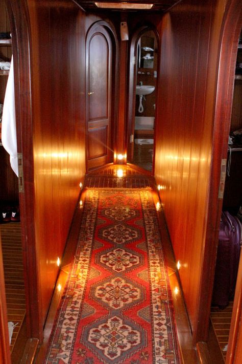 Baseboard Lights, Wood Boat Interior, Sailing Yacht Interior, Ship Interior, Boat Vacation, Liveaboard Boats, Boat Interior Design, Sailboat Interior, Boat Interiors