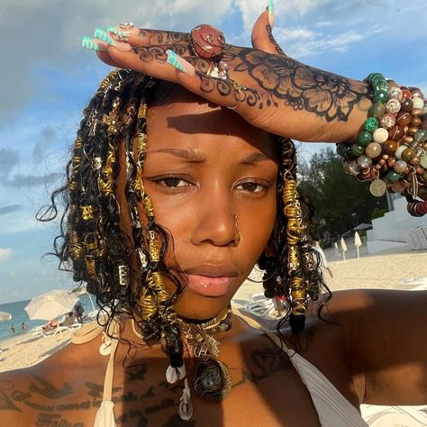 I love it when yall take me on vacation!! 😍😍😍 It’s the experience your booking! @henna_nation215 Face Henna, On Vacation, I Love It, Love It, Henna, I Love, Quick Saves