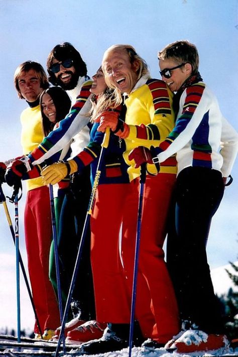 Bobbie Burns - Demetre Sweaters Skiing Freestyle, 1983 Fashion, 70s Sportswear, Ski Photos, Vintage Skis, Vintage Skiing, Ski Party, Ski Aesthetic, Mountain Winter