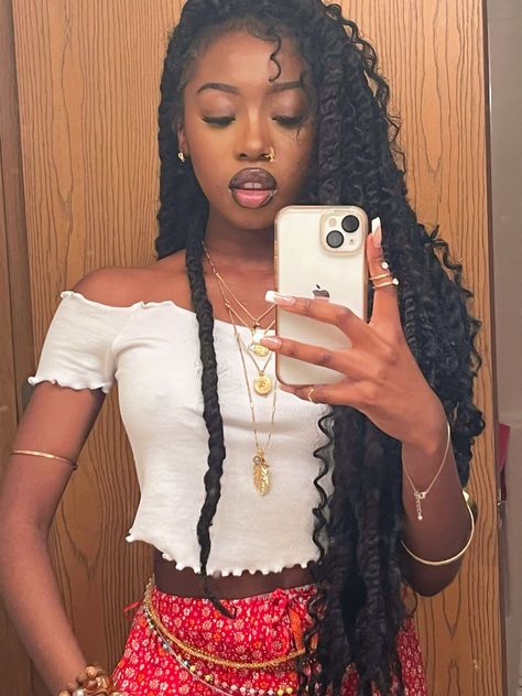 #aesthetic #marleybraids #blackhairstyles #bohemianstyle #bohemian #bohostyle #boho #blackgirlhair #spiritual #spirituality #gold Journey Aesthetic, Braids Boho, Black Women Braids, Afro Hair Care, Women Braids, Fairy Hair, Pretty Braided Hairstyles, Magic Hair, Girls Hairstyles Braids