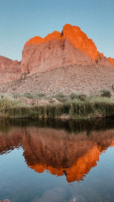 Saguaro Lake Az, Lakes In Arizona, Desert Pics, Arizona Lakes, Desert Aesthetic, Desert Road, Arizona Photography, Arizona Hiking, Wonderful Nature