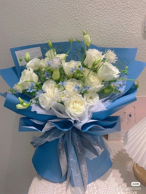 white and blue flower bouquet Blue And White Bouquet, Ribbon Flowers Bouquet, Soap Flowers, Diy Bouquet Wrap, Luxury Flower Bouquets, Handmade Bouquets, Flower Bouquet Diy, Fresh Flower Bouquets, Flower Gift Ideas