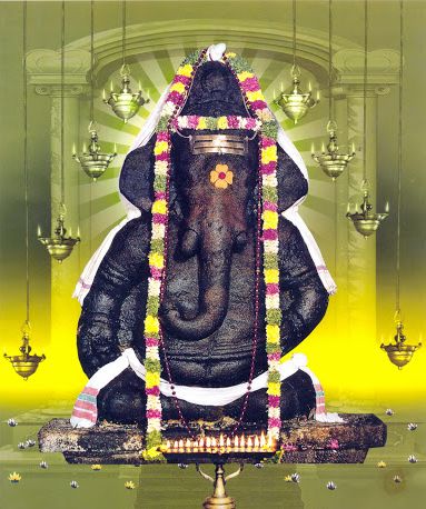 Today is Special Abishek & Aradhana in Pillayarpatti Sri Karpaga Vinayagar Temple. During all monthly Chaturthi days,Lord Vinayaka is taken in procession mounted on the Mooshika Vahan around the temple. The Kozhukattai nivedhana is made from 18 measures of rice on the Chaturthi day.  #KarpagaVinayakaTemple #VinayakaTemple #Temple #LordGanesha #Chaturthi Karpaga Vinayagar, Lord Vinayaka, Om Symbol Wallpaper, Hindu Rituals, Lord Murugan Wallpapers, Shree Ganesh, Shri Ganesh, Lord Murugan, Kolam Rangoli