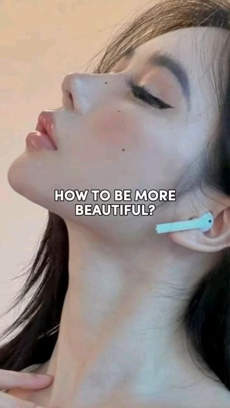 Beginner Skin Care Routine, Beauty Treatments Skin Care, Facial Massage Routine, Beautiful Skin Care, Diy Skin Care Routine, Face Skin Care Routine, Serious Skin Care, Natural Face Skin Care, Good Skin Tips