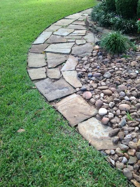 Flagpole Landscaping Ideas Front Yard, North Side Of House Landscaping, Front House Landscaping Farmhouse, Slate Pathway, Rock Front Yard, Cottage Yard, Landscape Drainage, House Renos, Screened Porches