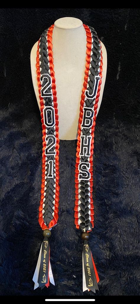 Graduation Leis Diy Ribbons, Big Homecoming Mums, Graduation Things, Moms Quotes, Graduation Reception, Pep Squad, Lei Ideas, Graduation Leis Diy, Money Necklace