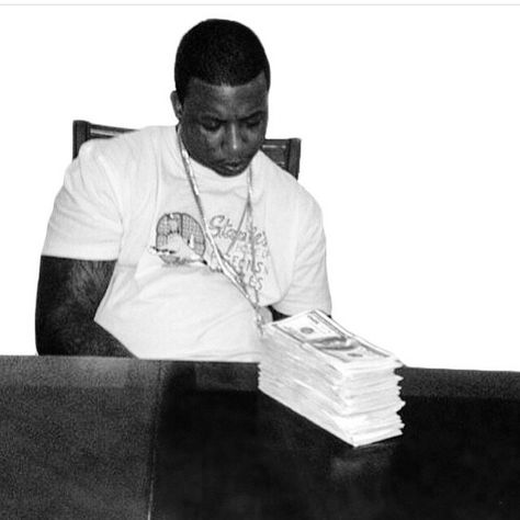 .GUCCI MANE Gucci Mane Pfp, Gucci Mane 2006, Old Gucci Mane, Gucci Mane Aesthetic, Atlanta Rappers, Memphis Aesthetic, Cash Carti, Grind Time, Gucci Mane