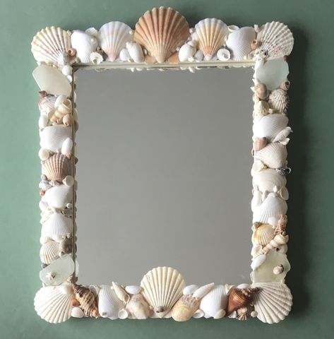 Mirror Craft Ideas, Beach Art Diy, Mirror Craft, Spiegel Diy, Deco Surf, Seashell Art Diy, Mirror Unique, Seashell Mirror, Seashell Projects