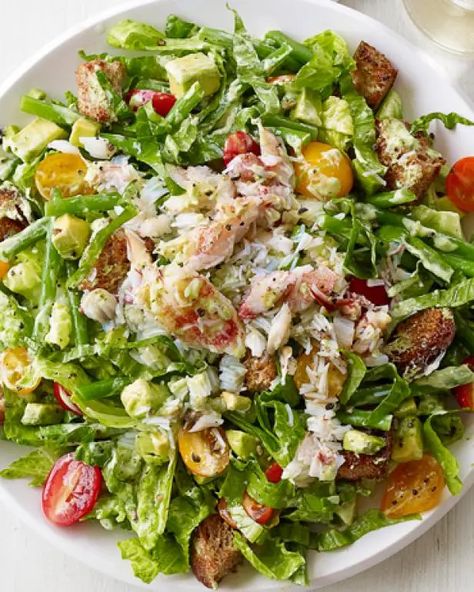 Crab and Avocado Salad Crab And Avocado, Amazing Salads, Crab Appetizer, Avocado Salad Recipes, Avocado Egg Salad, Summer Meals, Egg Salad Recipe, Hearty Meal, Healthier Food