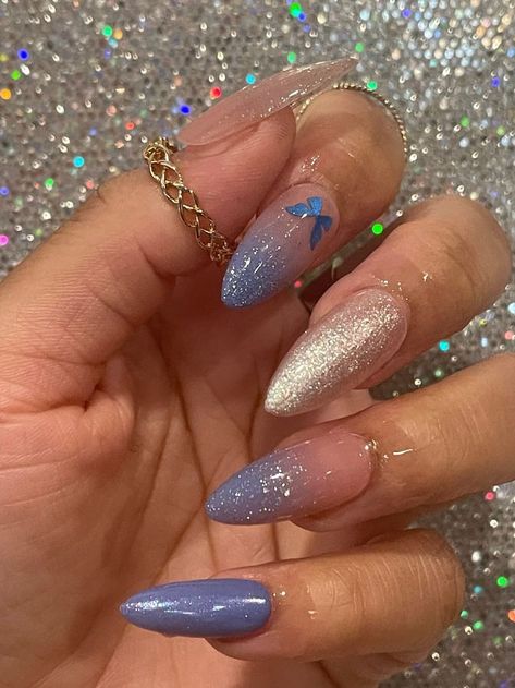 Blue And Champagne Nails, Wintery Blue Nails, Blue Glitter Nail Designs, Butterfly Almond Nails, Silver Blue Nails, Glitter Butterfly Nails, Nails Sparkle Glitter, Silver And Blue Nails, Glitter Blue Nails