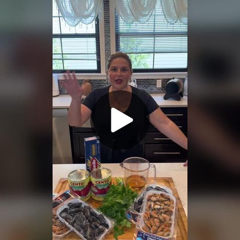 Make spaghetti with mussels marinara with me!🇮🇹 Instagram: cucinapal... | Food Cooking | TikTok Mussels Marinara, Cooking Tiktok, Italian Meals, Italian Foods, Food Cooking, Marinara, Palermo, Pasta Dishes, Sicily