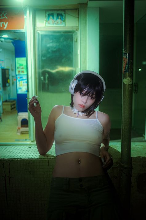 photoshoot hong kong aesthetic wong kar wai green light cigarette smoking headphones grunge cyberpunk Photoshoot With Headphones, Cinematic Lighting Photography, Headphones Photoshoot, Headphones Grunge, Hong Kong Photoshoot, Cinematic Poses, Hong Kong Aesthetic, Grunge Portrait, Cyberpunk Photoshoot