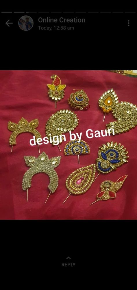 Laddu Gopal Jewellery Making, Ladoo Gopal Decoration, Krishna Sringar, Deity Outfits, Kanha Dress, Laddu Gopal Dresses, Diy Yarn Crafts, Smart Things, Krishna Pictures