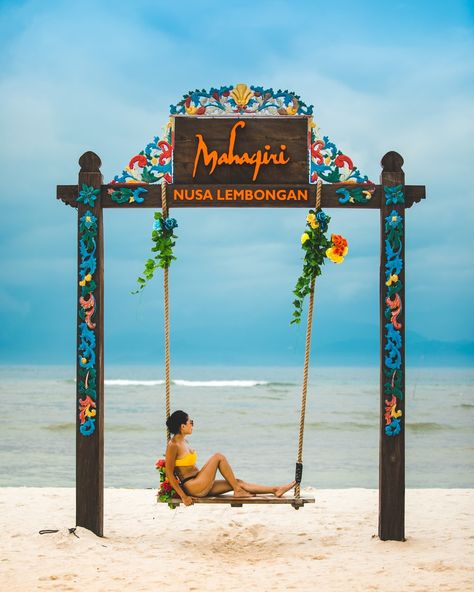 Beach Restaurant Design, Hotels Dubai, Sanur Bali, Outdoor Restaurant Design, Nusa Lembongan, Travel Motivation, Entrance Gates Design, Beach Cafe, Resort Design