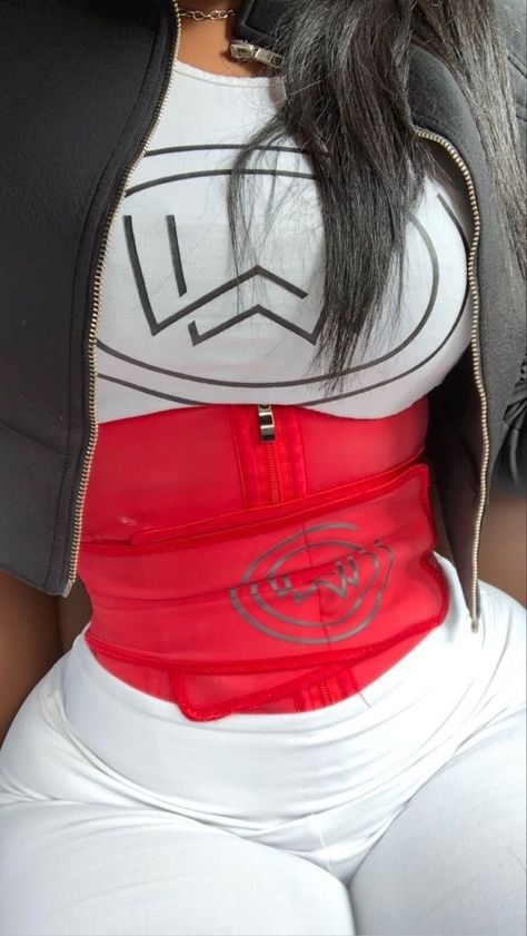 Gym Waist Trainer, Baddie Lifestyle, Mom Aesthetic, Trainers Outfit, Gymwear Outfits, Baddie Aesthetic, Rich Girl Lifestyle, Pretty Females, Future Lifestyle