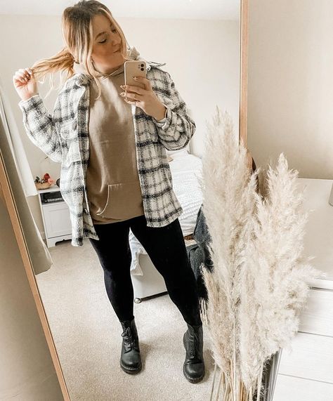 Shacket Outfits Plus Size, Fall Inspo Outfits Plus Size, Plus Size Shacket Outfit, Plus Size Shacket, Shacket Outfits, Mid Size Outfits, Shacket Outfit, 2023 Aesthetic, Girls Closet