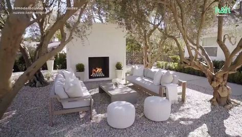 Mediterranean House Designs, Kardashian Home, Palm Springs House, Outside Fireplace, Outdoor Fireplace Patio, Kim Kardashian West, Decks Backyard, Small Cottage, Backyard Living