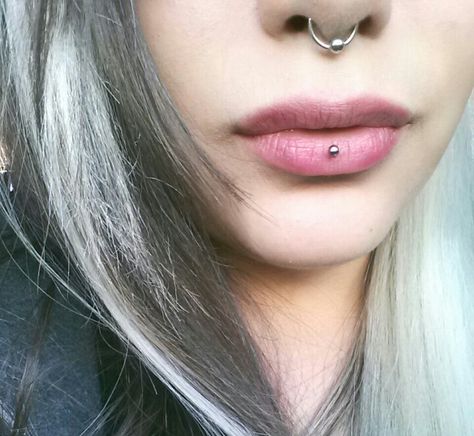 My own, septum and inverted vertical labret (or an ashley piercing) Inverse Vertical Labret, Nice Piercings, Piercing Boca, Septum Labret, Lip Piercing Stud, Dream Piercings, Ashley Piercing, Cold Beauty, Vertical Labret Piercing