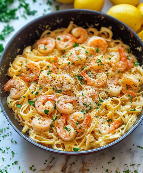 🍤 Garlic Parmesan Shrimp Scampi Pasta! 💖 So easy & Only 15 Minutes! 💖 Shrimp Scampi With Garlic Parmesan Rice, Shrimp Scampi Linguine Recipe, Parmesean Pasta, Parmesan Shrimp Scampi, Shrimp Parmesan Pasta, Shrimp Scampi Linguine, Parmesan Shrimp, Garlic Parmesan Shrimp, Garlic Parmesan Pasta