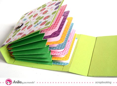 mini álbum con papeles de Anita y su mundo                                                                                                                                                                                 Más Envelope Book, Mini Albums Scrap, Mini Album Tutorial, Album Diy, Scrap Album, Mini Journal, Mini Scrapbook, Mini Scrapbook Albums, Album Book