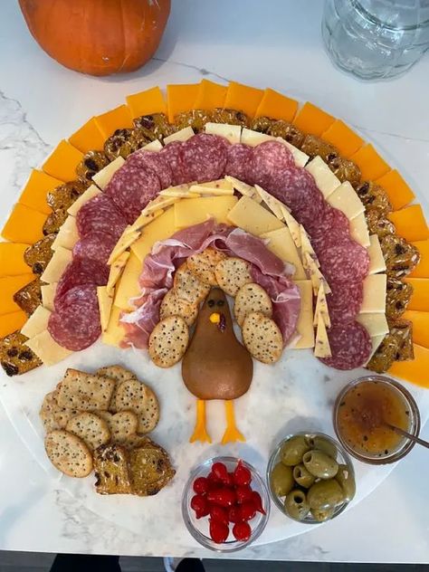 Turkey Cheese Tray, Turkey Charcuterie Board, Turkey Charcuterie, Thanksgiving Charcuterie, Thanksgiving Fruit, Pumpkin Pecan Pie, Turkey Ham, Turkey Platter, Turkey Cheese