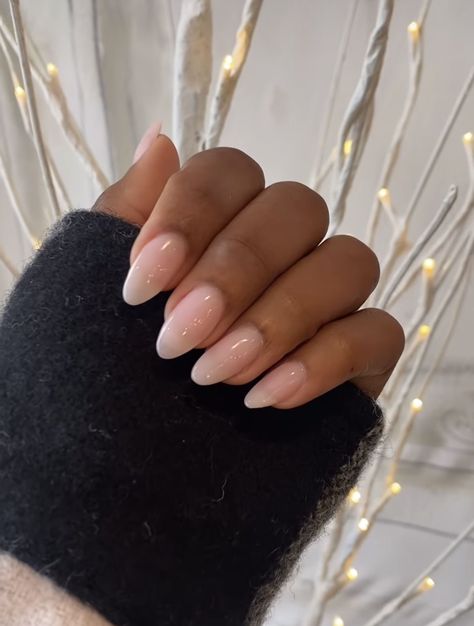 Wedding Nails Bridesmaid, Nails Bridesmaid, Work Nails, Classy Acrylic Nails, Almond Acrylic Nails, Short Acrylic Nails Designs, Oval Nails, Neutral Nails, Girls Nails