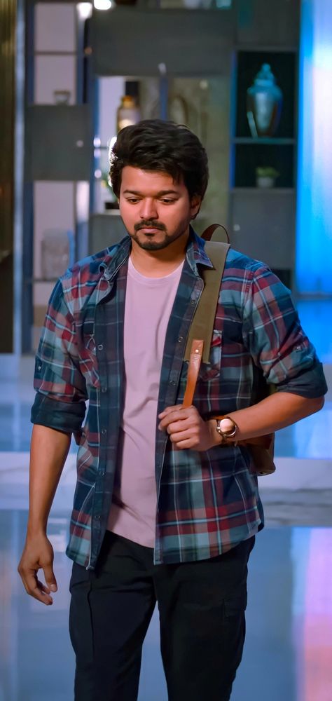 Varisu Vijay, Tamil New Songs, Attitude Pic, Kgf Photos Hd, Famous Indian Actors, Actors Illustration, Cute Celebrity Couples, Vijay Actor, Thalapathy Vijay