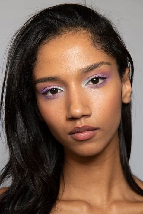 The Best Hair and Makeup Trends From the Spring 2020 Runways Are Too Fun to Ignore Watercolor Eyeshadow Looks, Watercolor Eyeshadow, Fun Eyeshadow Looks, Makeup Geek Eyeshadow Palette, Fun Eyeshadow, Makeup Geek Eyeshadow, Pastel Makeup, Neon Makeup, Runway Beauty